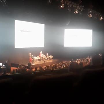 Stockholm Conference 21-22.1.23 Dr. Ryan Cole preparing his intervention right after Dr. Astrid Stuckelberger PhD MSc Presentation on Nano Tech & Graphene