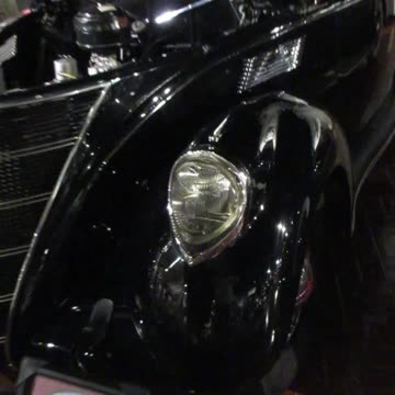 1937 Lincoln Zephyr Coupe