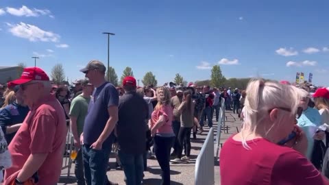 MASSIVE crowd awaits President Trump in Freeland, MI