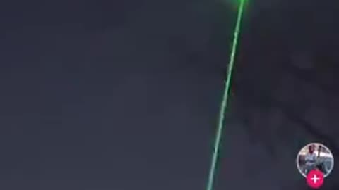 UFO Reacts to Laser At Lake Michigan Chicago