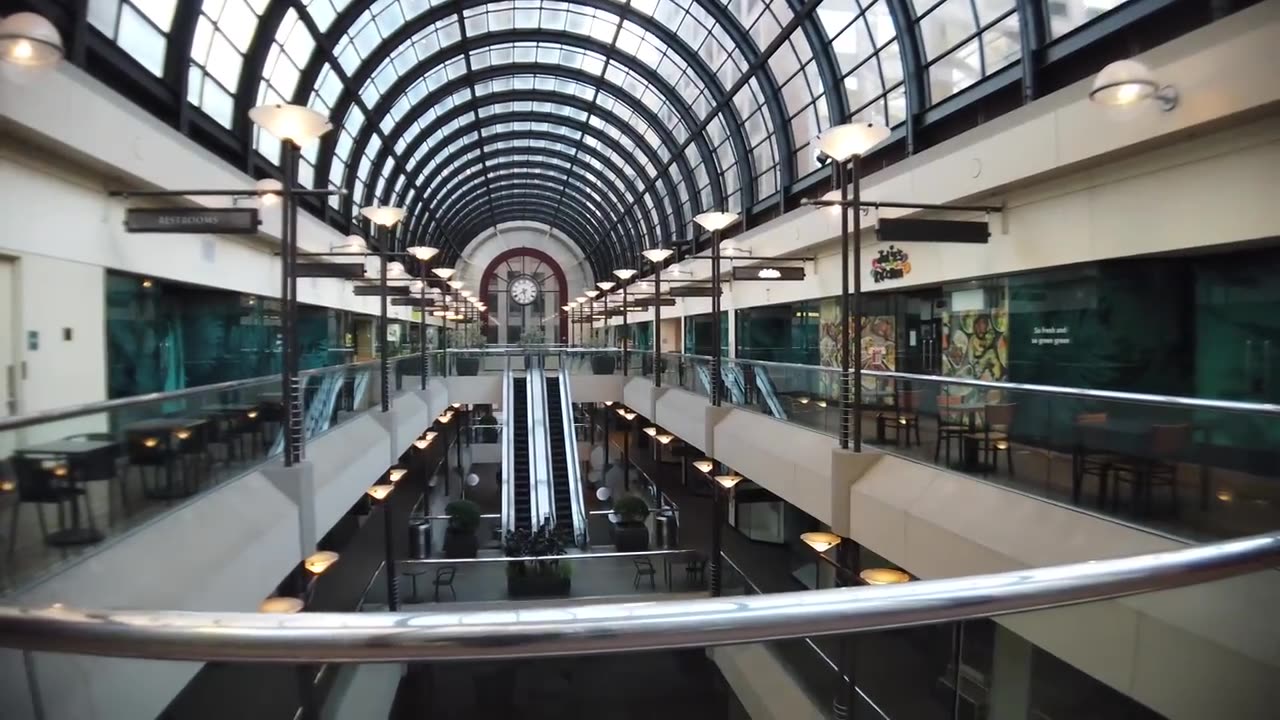 ***every store is CLOSED in crocker galleria San Francisco***