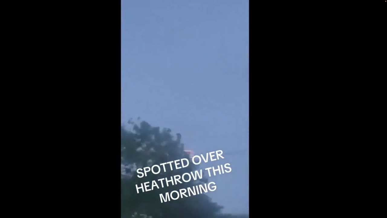 Filmé à HEATHROW in the morning - Un signe dans le ciel ?