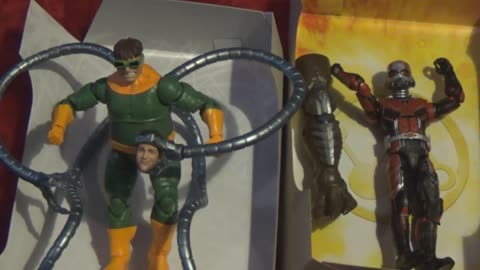 Doc Ock and Ant Man Marvel Legends figure review