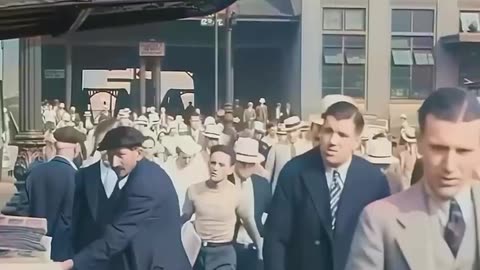 Colorized Film NYC News Stand 1930- No one is fat