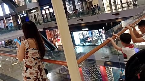 Barefeet lady at mall...