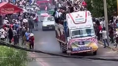 Comunidades a Lima A PROTESTAR PERU