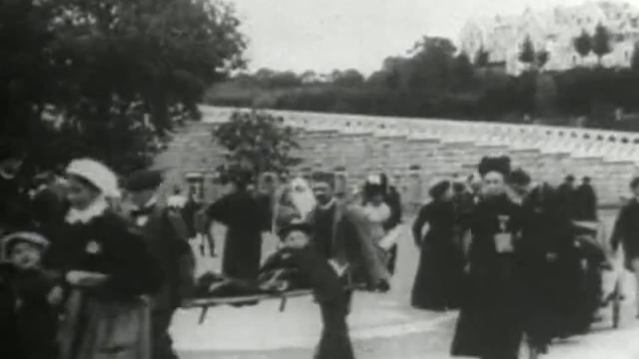 Lourdes Procession, La Société Lumière, France (1897 Original Black & White Film)