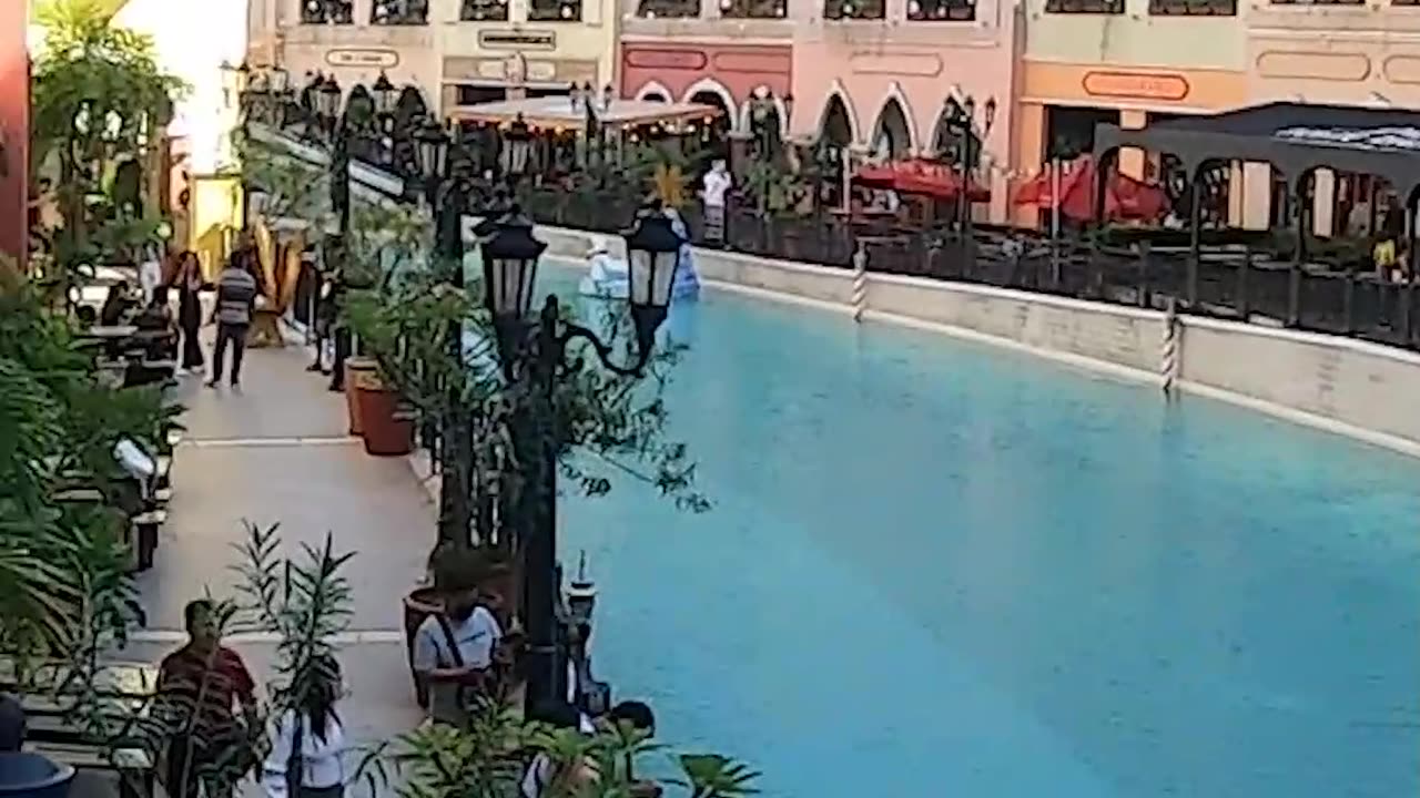 YouTube : ShigerunicK👈 #shigerunick #VeniceGrandCanalMall #McKinleyHill #Philippines #Manila #gyumon