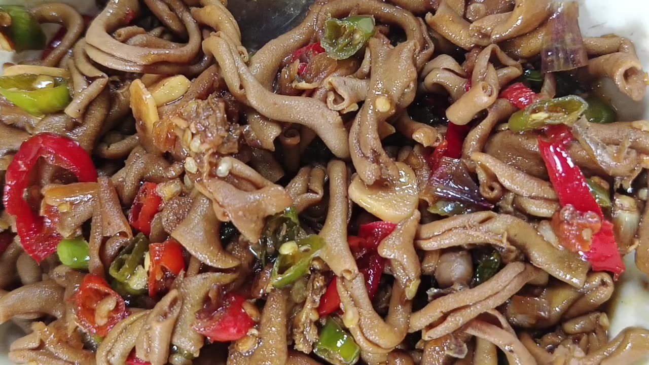 Indonesian food stir-fried chicken intestines