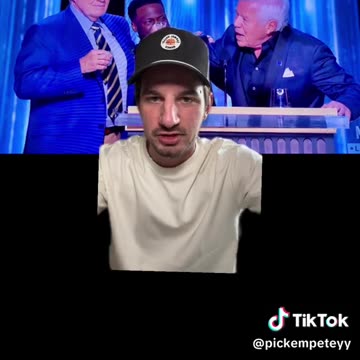 Tom brady admits to deflategate in roast