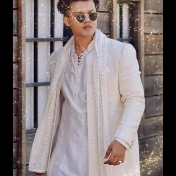 শেরওয়ানিতে,, Riyaz Ali,, কে খুব অ-সাধারন সুন্দর লাগছে…