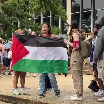 Both sides of LSU protest finally agree on one thing: "F**k Joe Biden!"