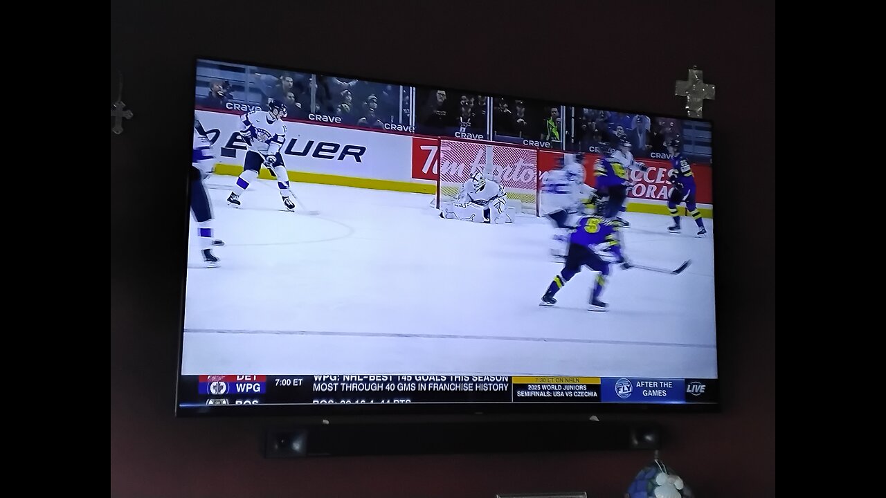 Hockey Finland vs. Sweden in another IIHL stunner (overtime)