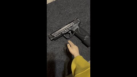 Sunday touch around 110: SPH touches a Smith & Wesson M&P Shield 45 2.0. #hickok45 #2A #tinyhands