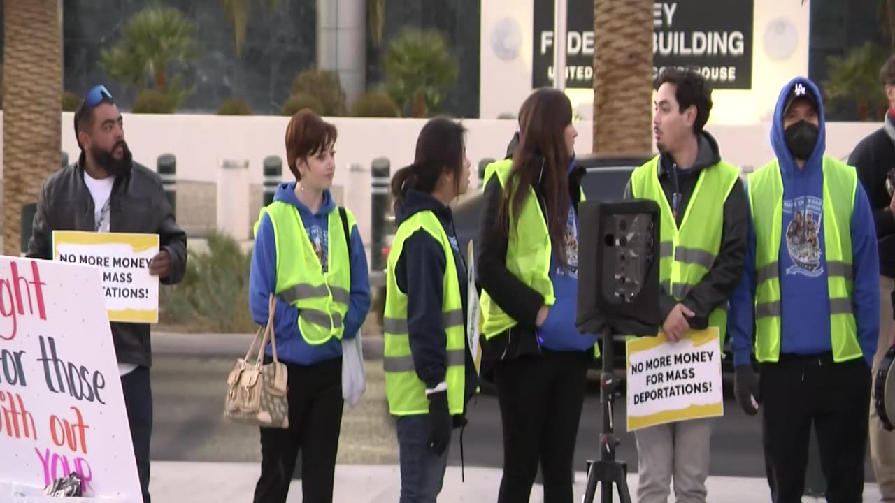 Immigrant Protests in Downtown Las Vegas at Federal Courthouse