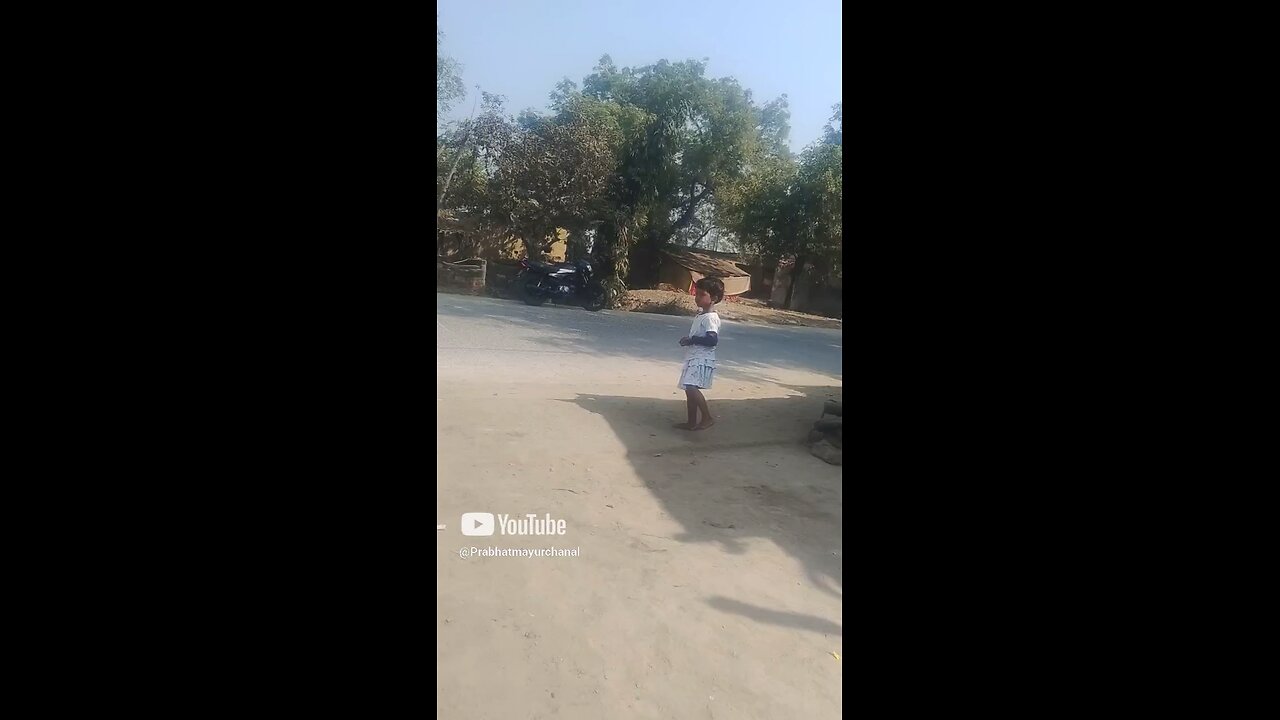 chhoti si bacchi