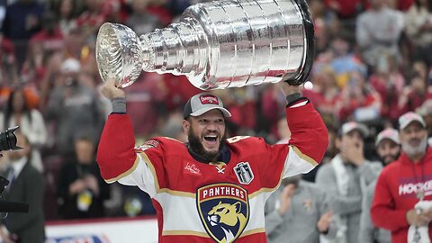 5 Minute Major: Ron DeSantis Crushes Justin Trudeau With Savage Stanley Cup Body Check