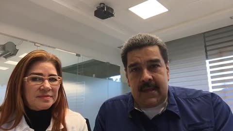 Ahora en directo por primera vez con ustedes en Facebook Live.