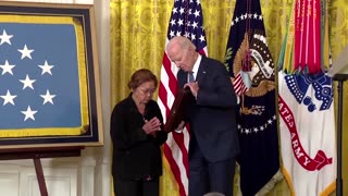 Biden honors Vietnam, Korea veterans with presidential medals