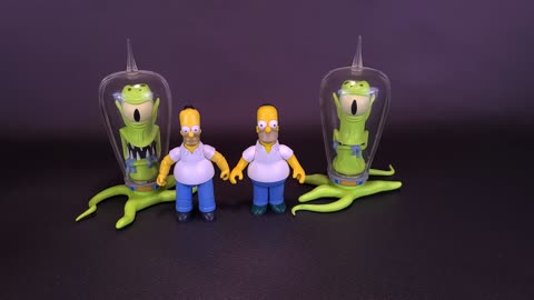 Playmates Simpsons Treehouse of Horror Spaceship Environment ToysrUs Exclusive