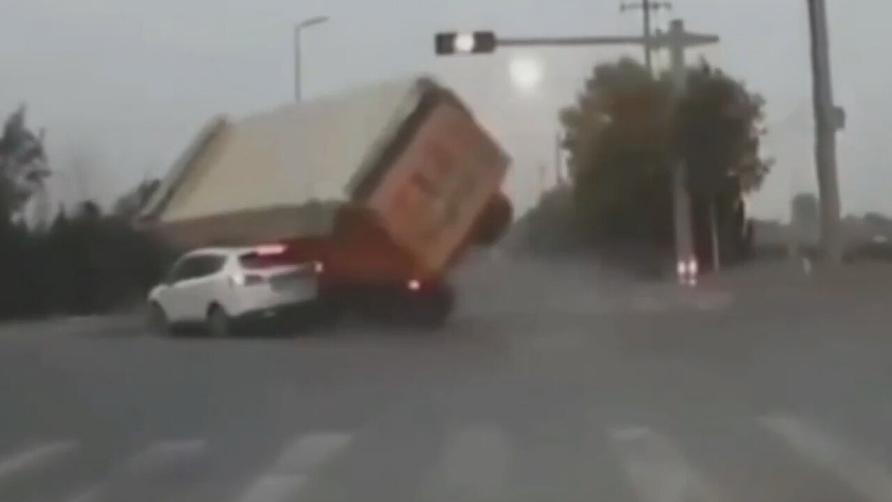 Road Rage! Bad Drivers! Instant Karma! Car crashes! --- learn how to drive.