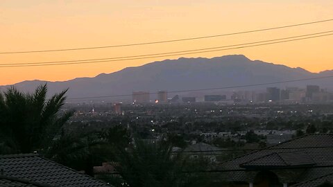 Did you see tonight's Las Vegas sunset? Check this out! 01.20.2025 #follow #lasvegas #weather