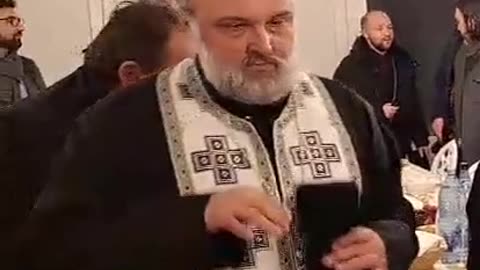 Ereticu Ecumenist Ioan Istrati Hulitor,Schismatic,Apostat,Antihrist,Batjocoritor al Semnului Crucii