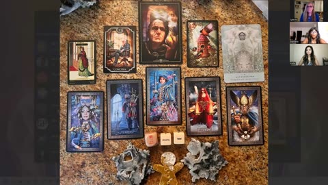 TAROT READING UPCOMING WEIRDNESS!!