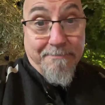 ¿Y Jesús no es suficiente? - Padre Juan Molina