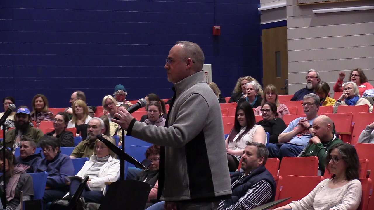 Bob Chiaradio Remains Composed Before Chariho, RI School Committee While Childish, Immature Pro-LGBTQ Crowd Jeers, Interrupts His 1A Right To Speak