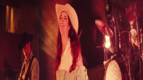 Aaron Watson - Seven Year Ache (feat. Jenna Paulette)[Official Music Video]