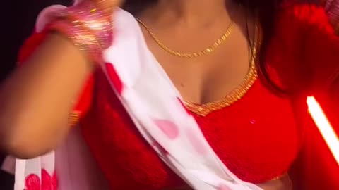 Hor Mature women dance