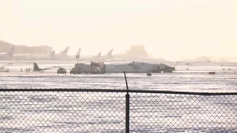 Toronto airport CEO says flight crew are ‘heroes’ after plane crash