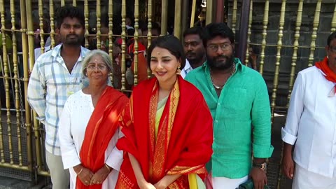 Actress Aishwarya Rajesh Visits Tirumala Temple With Her Aunt Sri Lakshmi