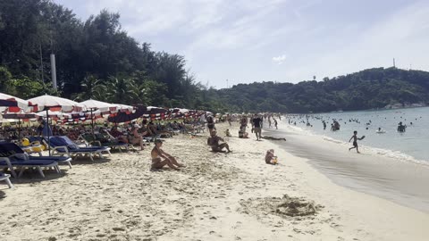 The Thai Mafia Does NOT believe in Free market Principles (on Nai Harn Beach, New year's Eve)