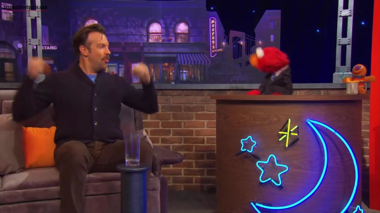 The Not-Too-Late Show With Elmo season 1 episode 13
