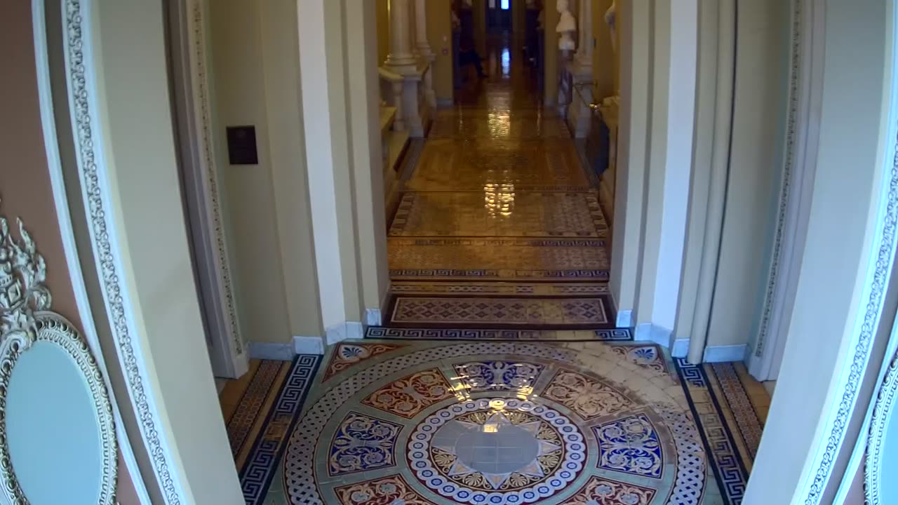 0205USCS02WestStairsnearS221_2021-01-06_12h40min01s680ms.mp4