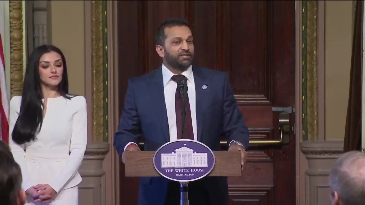🚩 FBI Director Kash Patel delivers remarks as he's sworn in