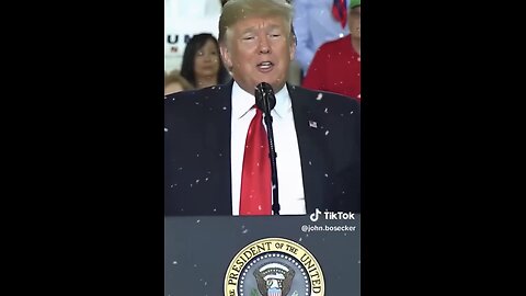 TRUMP❤️🇺🇸🥇🪽SINGS FAVOURITE🤍🇺🇸🏅🇺🇸🕺🎊CHRISTMAS SONG💙🇺🇸🏅🪽🔔🏰⭐️