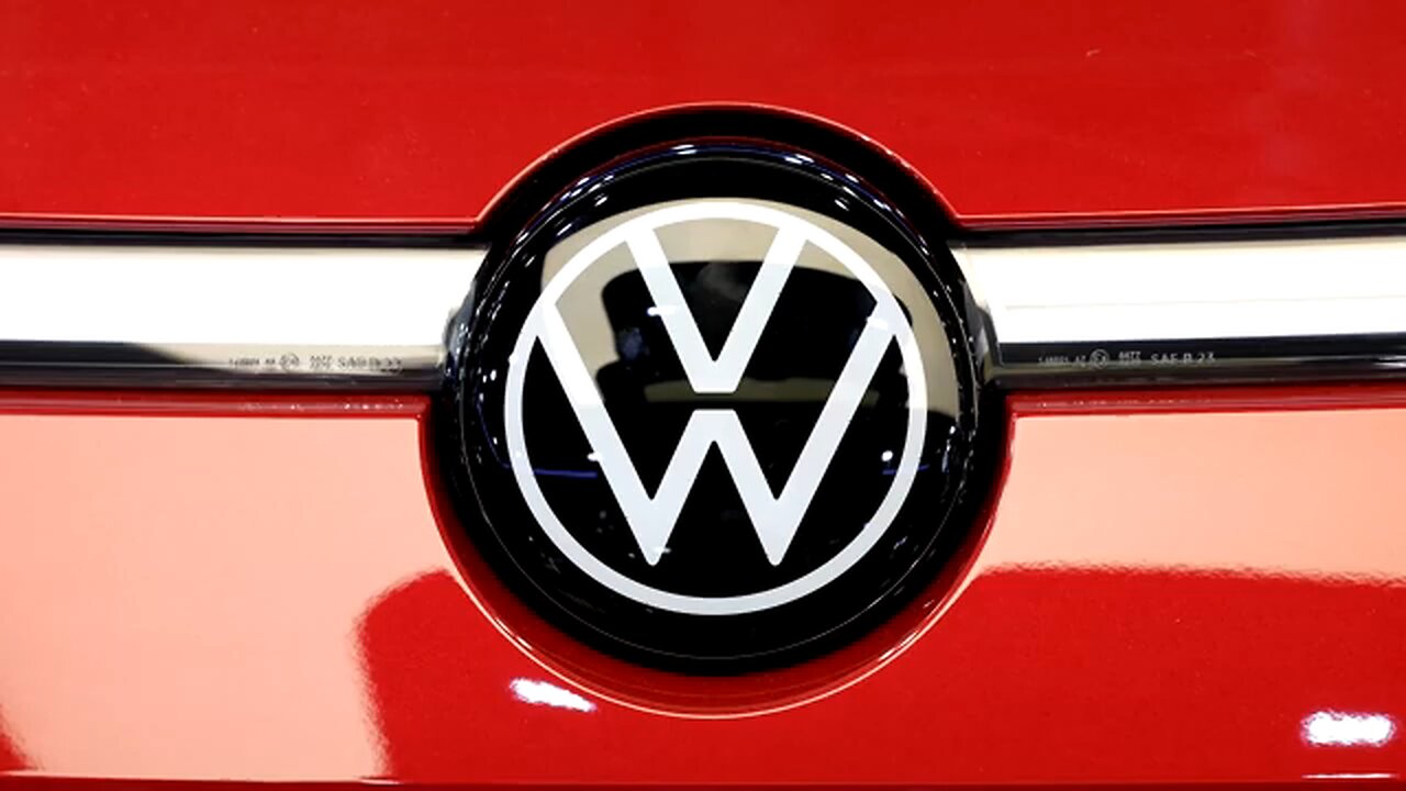 Volkswagen's $1.4 billion India tax tussle rekindles foreign investor fears