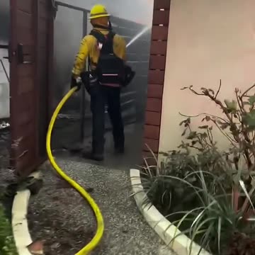 Battling the Palisades Fire