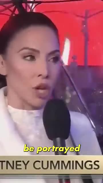 Comedian torches CNN and Democrats on NYE, Hosts astounded