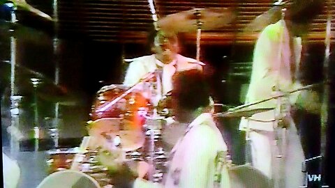 Commodores 1974 Machine Gun Live