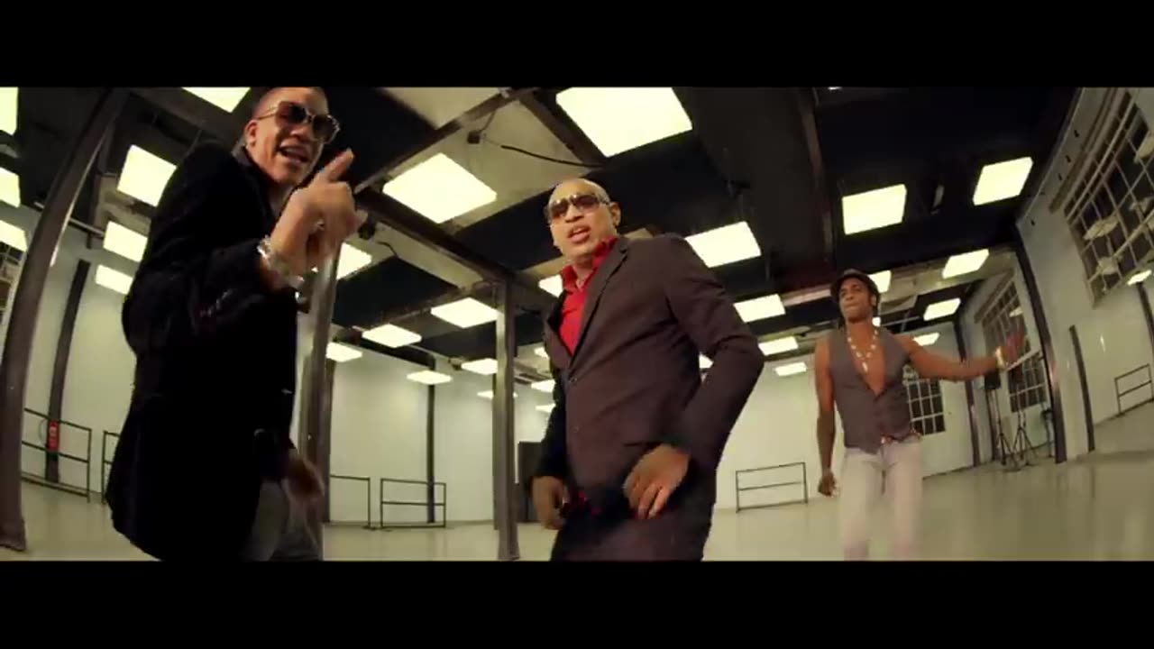 BAILANDO