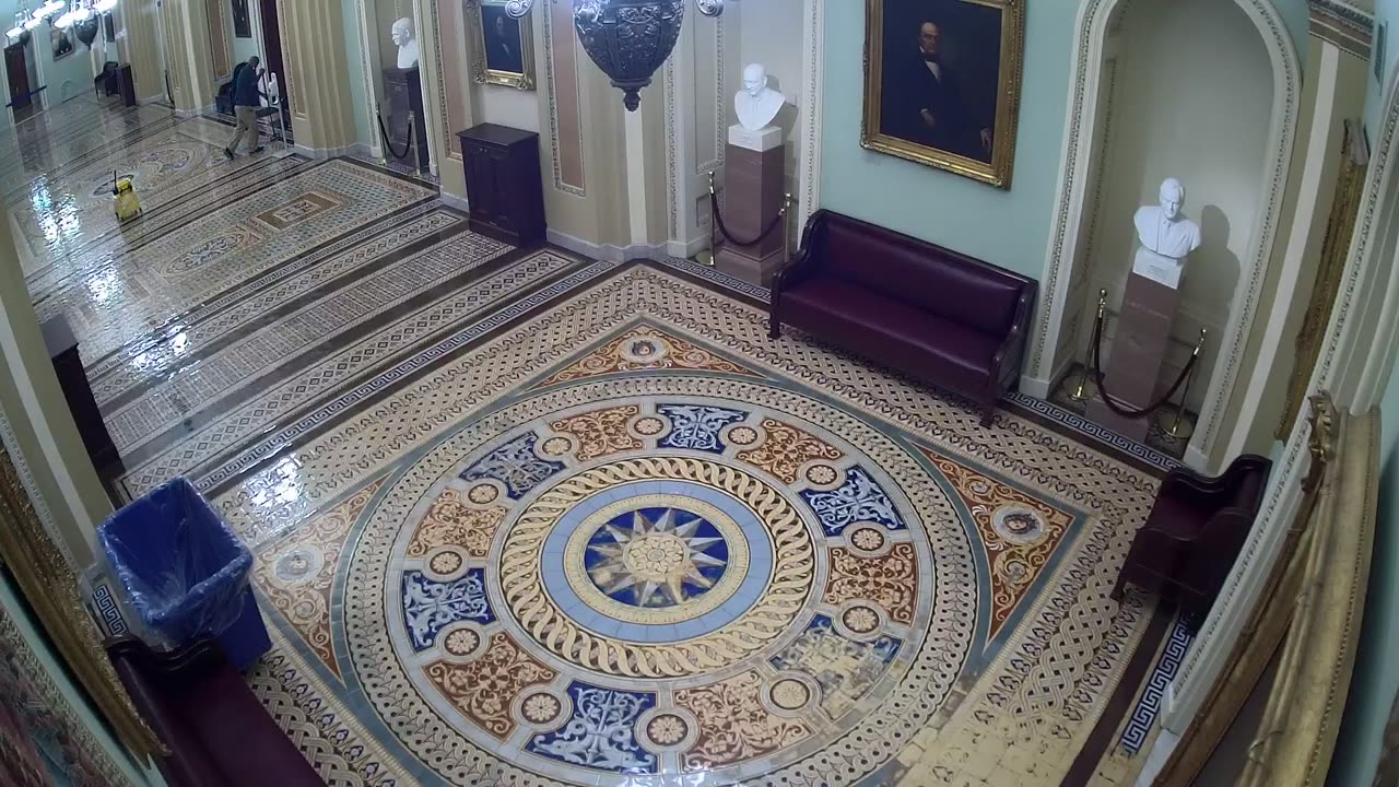 0213USCS02OhioClockCorridornearS208_2021-01-06_01h00min01s793ms.mp4