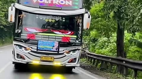 Very unique bus horn