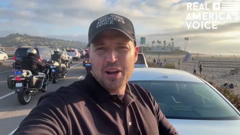 Ben Bergquam in California spots J.D. Vance & fam beach walking