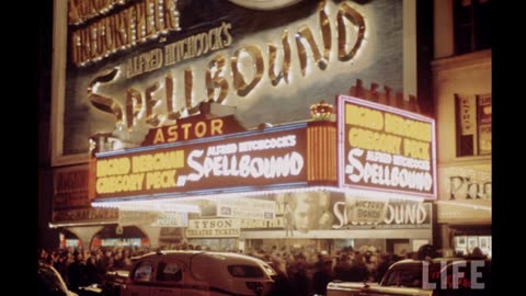 40 Vintage Photographs of New York City at Night during the 1940s