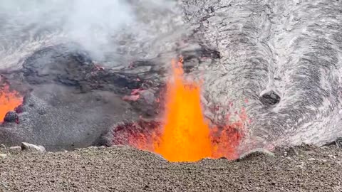 Kīlauea Erupts Again in Hawaii