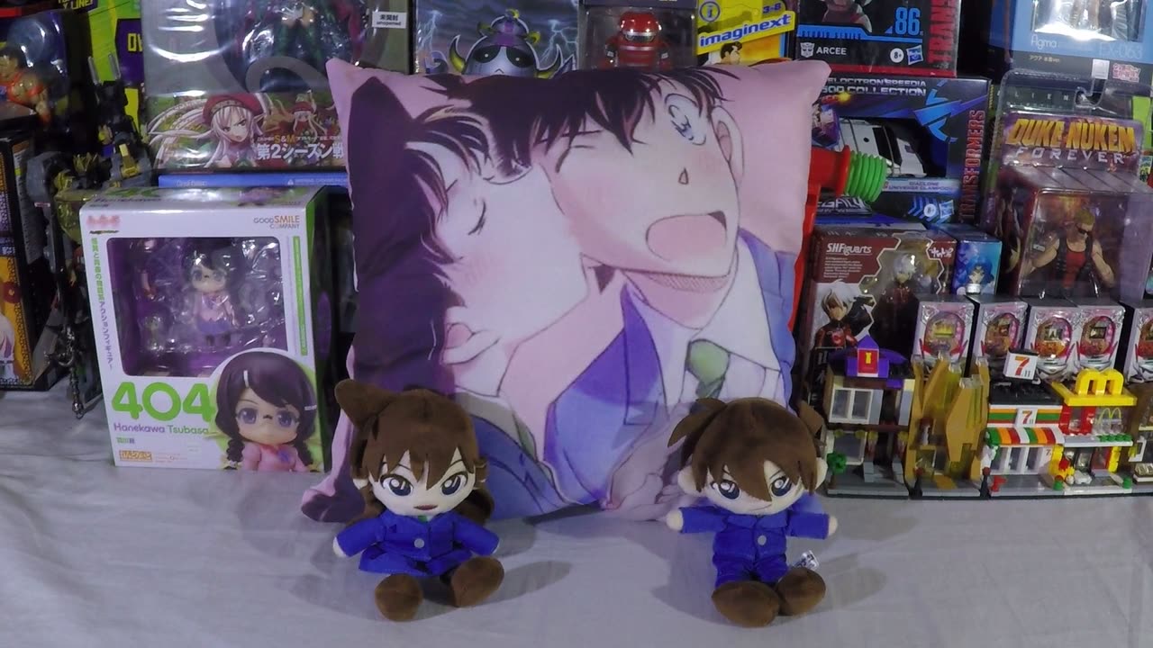 Ran Shinichi tie tug kiss Detective Conan Aliexpress pillow